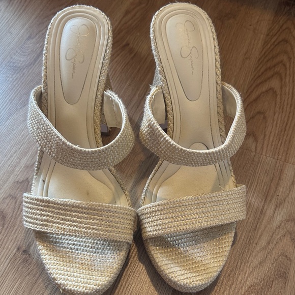 Jessica Simpson sandals - Picture 1 of 4